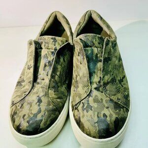 J/Slides green camo leather Heidi platform sneakers shoes sz 6.5